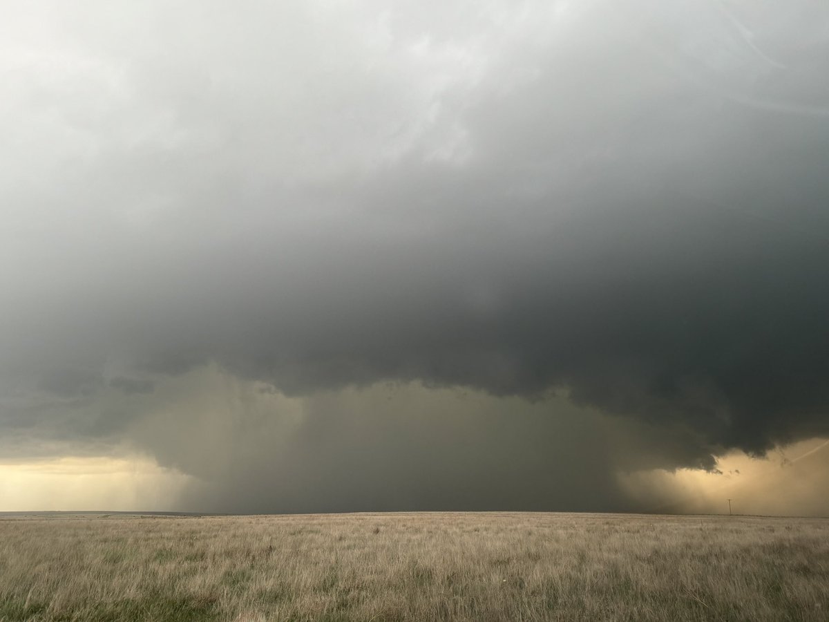 This is what a supercell producing softball-sized hail looks like.