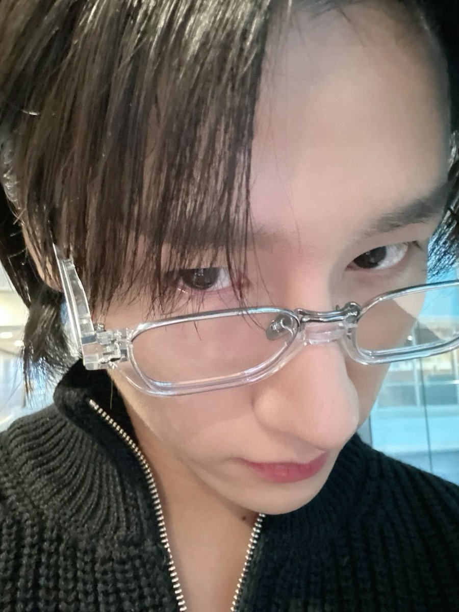 theyoungrong's tweet photo. #jcugram โ @.rongggi
oiii, ouvi dizer que gosta de narigudos ๐ https://t.co/zSYWIc9hCd