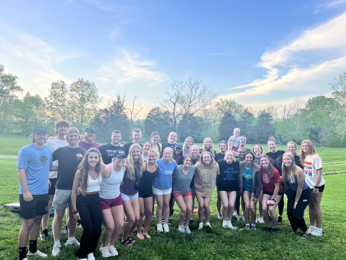 We had a great time roasting hot dogs, making s’mores and making lots of fun memories as we celebrated the end of another year of @ekufca #BibleStudies tonight at the McWhorter Farm! #GoBigE #ekufca #fcahuddle #fca247 @TheFCATeam