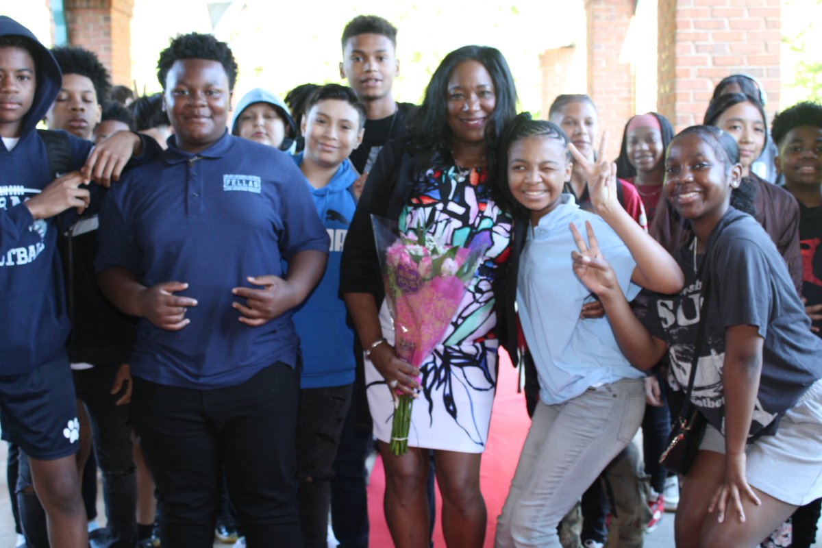 Major Jones, Ed. S (@majorjones_) on Twitter photo “Happy Principal Appreciation Day to our incredible principal <a href="/ArmsJags/">ARMSJaguars_HCS</a> ‼️<a href="/LibraLBrittian/">Libra L. Brittian</a> Thank you for your dedication, leadership, and care for our school community. You make a positive difference every day! #BossLady.
#PrincipalAppreciationDay ” <a href="/AOAddison_/">Ashlee Addison-Wrighton</a> “Happy Principal Appreciation Day to our incredible principal <a href="/ArmsJags/">ARMSJaguars_HCS</a> ‼️<a href="/LibraLBrittian/">Libra L. Brittian</a> Thank you for your dedication, leadership, and care for our school community. You make a positive difference every day! #BossLady.
#PrincipalAppreciationDay ” <a href="/AOAddison_/">Ashlee Addison-Wrighton</a>