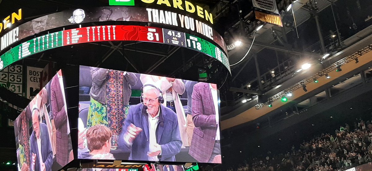 Prolonged standing ovation for Mike Gorman...