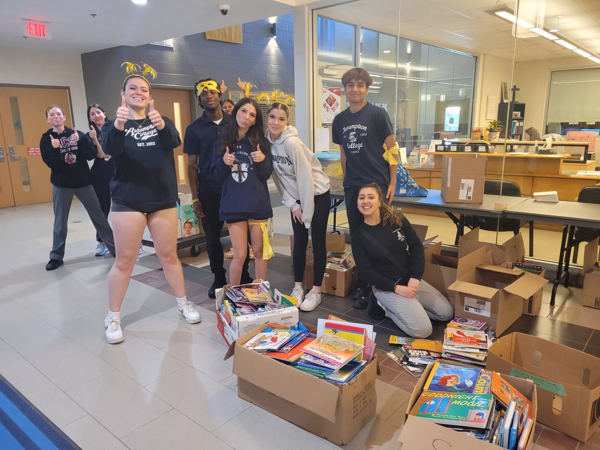 3715 books! St. Basil's, you ROCK! Thank you for your amazing collection for the SSVP "A Bed for Every Child" program. Ms. Piccolo's gr. 2 class won with 918 books, you are amazing! Thanks for the fun! <a href="/assumptionlion/">Assumption CS</a> <a href="/bhncdsb/">BHNCDSB</a> <a href="/ssvpbrant/">ssvpbrant</a> <a href="/stbasilbulldogs/">St. Basil</a> <a href="/keri_calvesbert/">Keri Calvesbert</a> 👏📕❤️