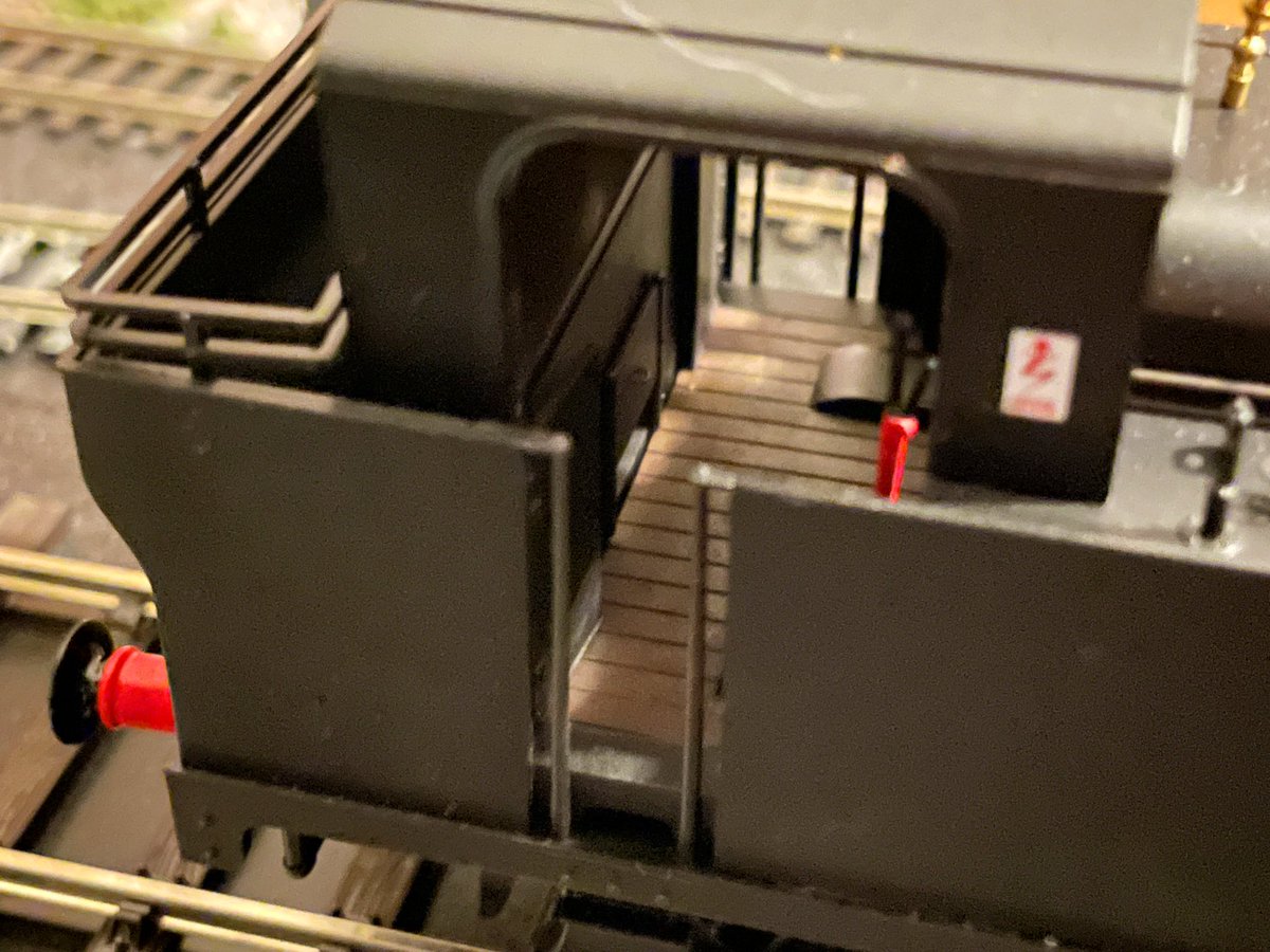So whilst the dapol Jinty is fantastic I couldn’t help but add a few personal touches, these include a backwash on the bufferbeam, painting the brake pipes and inside motions and also adding a cream colour around the cab and painting the floor