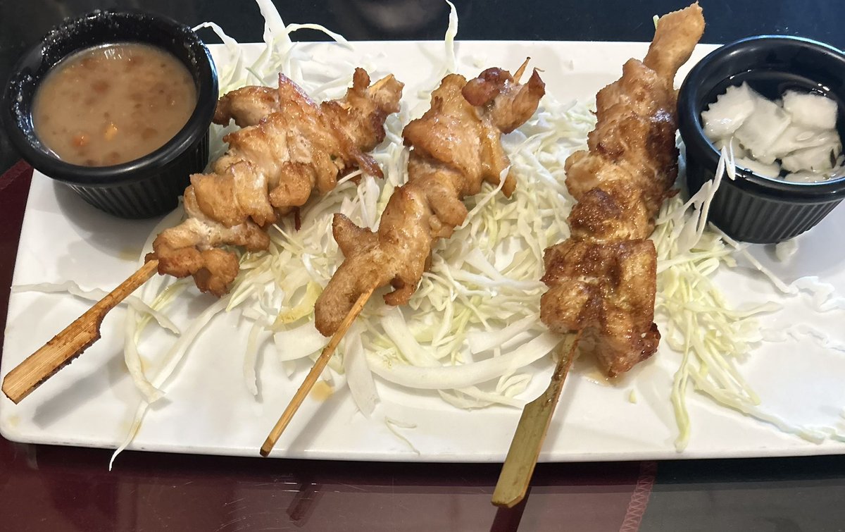 Lemongrass tofu soup and chicken satay 😌