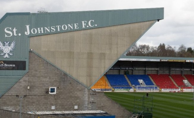 🚨 El propietario del #StJohnstone, Geoff Brown, acordó vender el club al abogado estadounidense y accionista del Cambridge United, Adam Webb 🇺🇲✍️