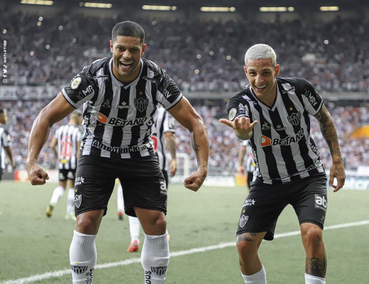 iamjoaobrandi's tweet photo. o Galo tem os dois, simplesmente clube atlético mineiro https://t.co/2oPFKrsiJI