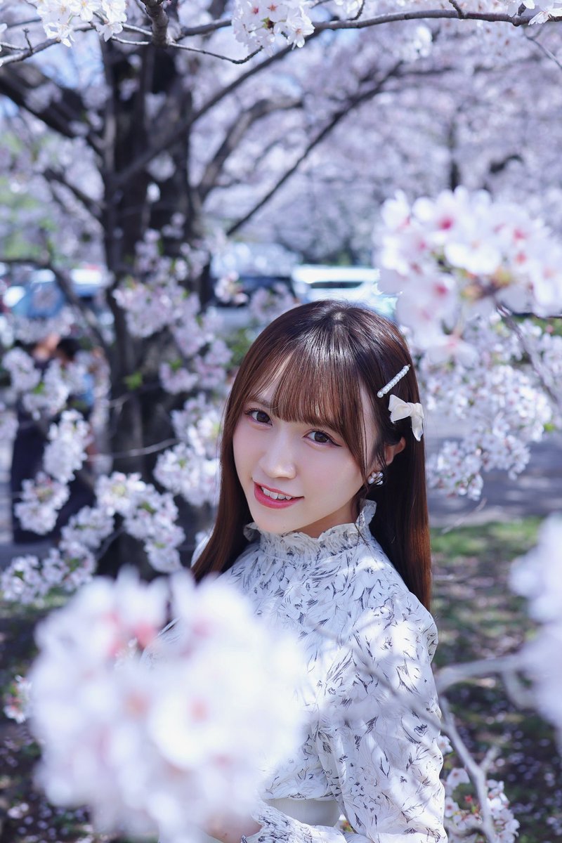3、4月のお気に入りは…

桜狙いだったんだけど、桜が咲いてなかったり、雨だったりで、3度もゆなちゃんに付き合ってもらいました、ありがとうございました！河津桜と共に…お気に入り4枚上げておきます、

Model:#白川ゆな さん
@peachu_yuna 
#桜ポトレ 2024