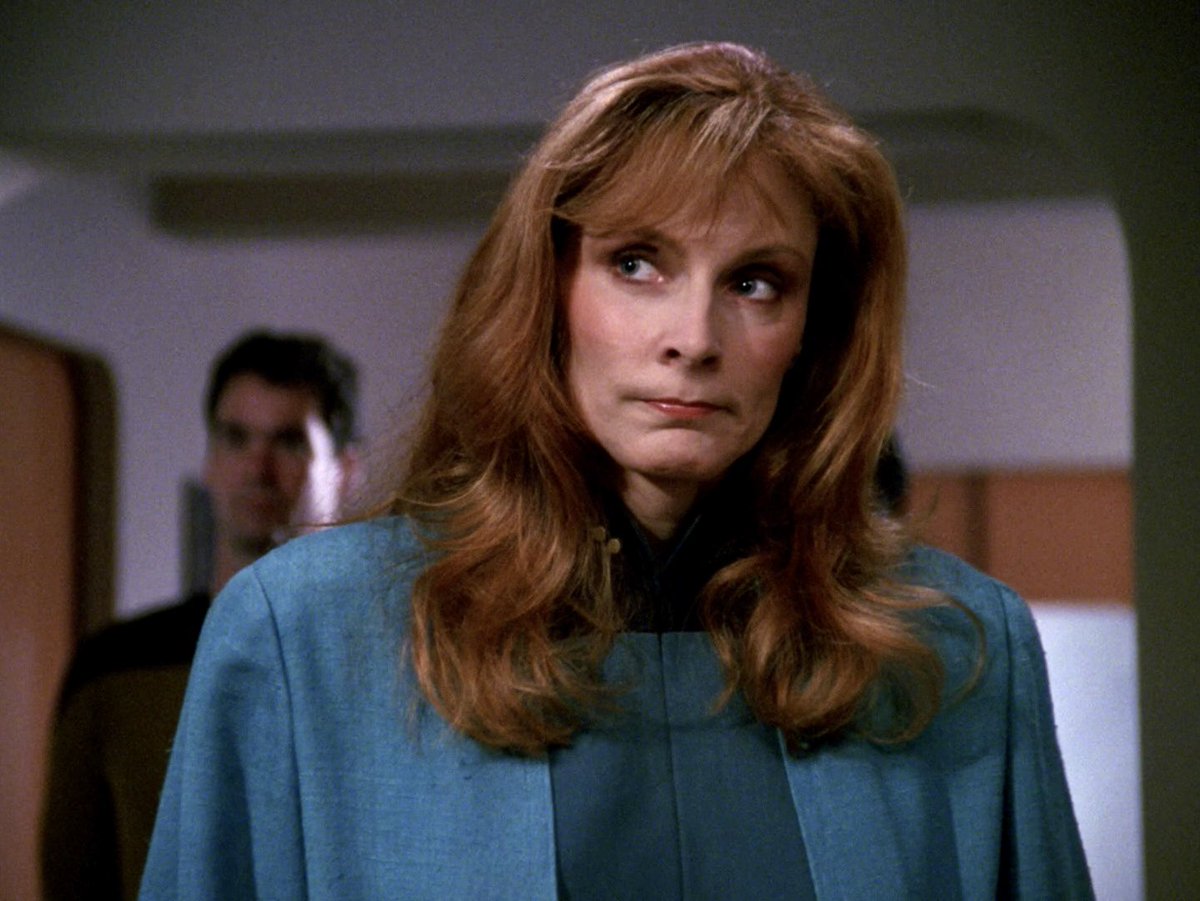 #BeverlyCrusher in “Booby Trap” and next episode in “The Enemy”. WHY DIDNT THEY KEEP HER REAL HAIR?! SHE LOOKS ABSOLUTELY AMAZING USING HER NATURAL HAIR. Ok, rant over #StarTrekTNG