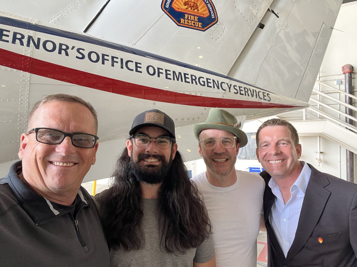 Thanks @Cal_OES, @AEVEX_Aerospace, and @OCFireAuthority for your continued support and the personal tour of the @FIRIS Intel 12 real-time situational awareness platform
