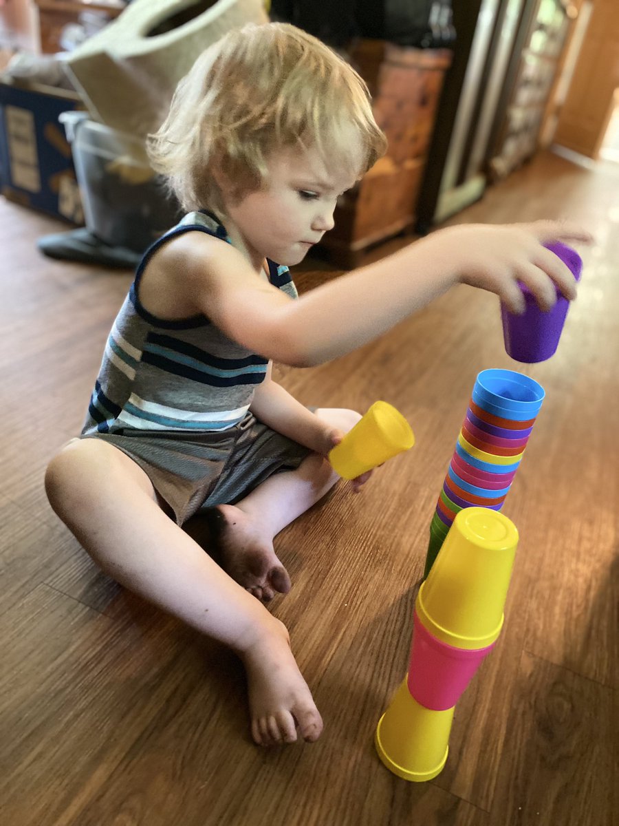 Cup stacking encourages problem solving and balancing! 

It's a Great Day to be a Hornet!
#parentsasteachers #fecchornets