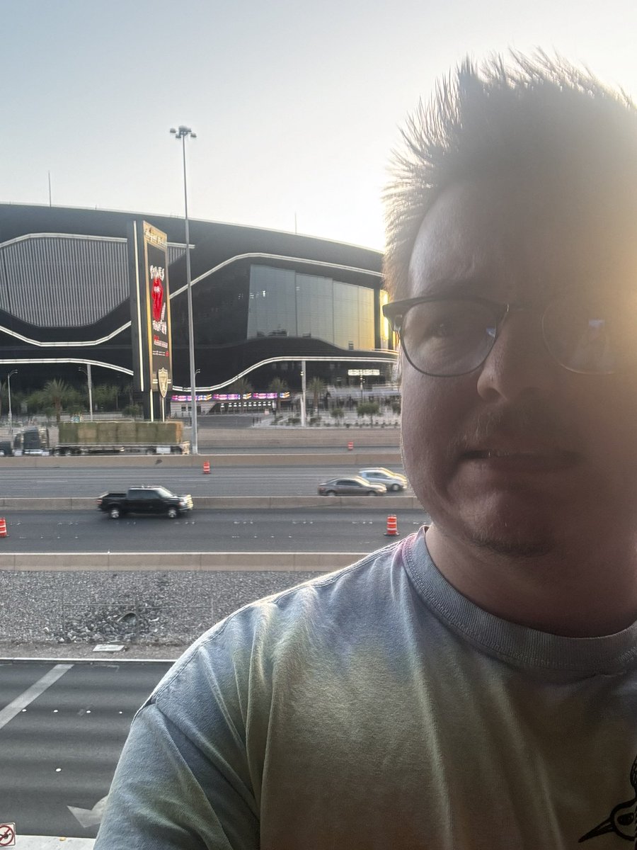 Uhhh guys… I think I got here a little early for Wrestlemania XLI!!! @KyleTheFish30 @Jerm_John87 #WWE #Wrestlemania @CodyRhodes @AustinCreedWins @itsBayleyWWE @ImKingKota