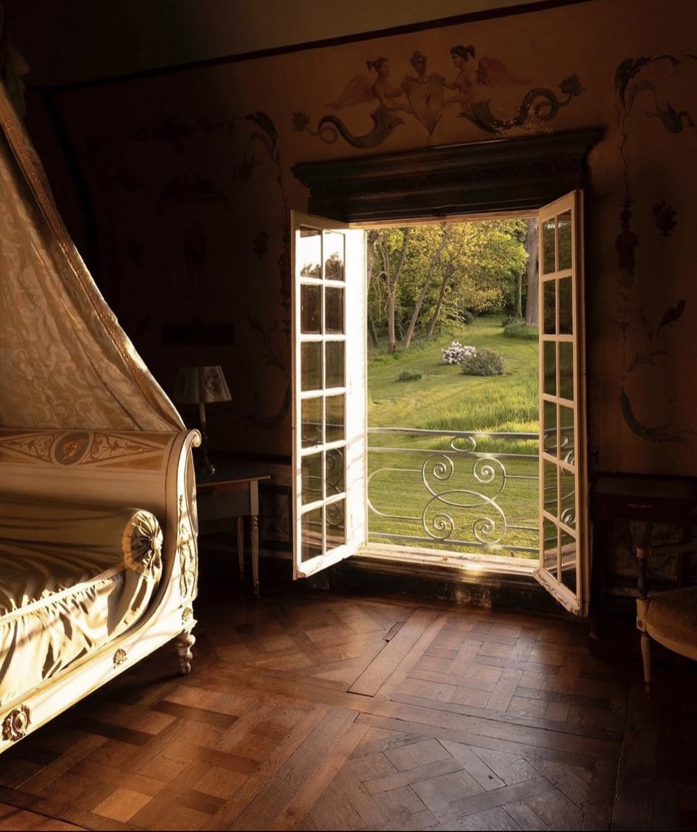 ideal reading retreat at @chateau_de_bonnemare