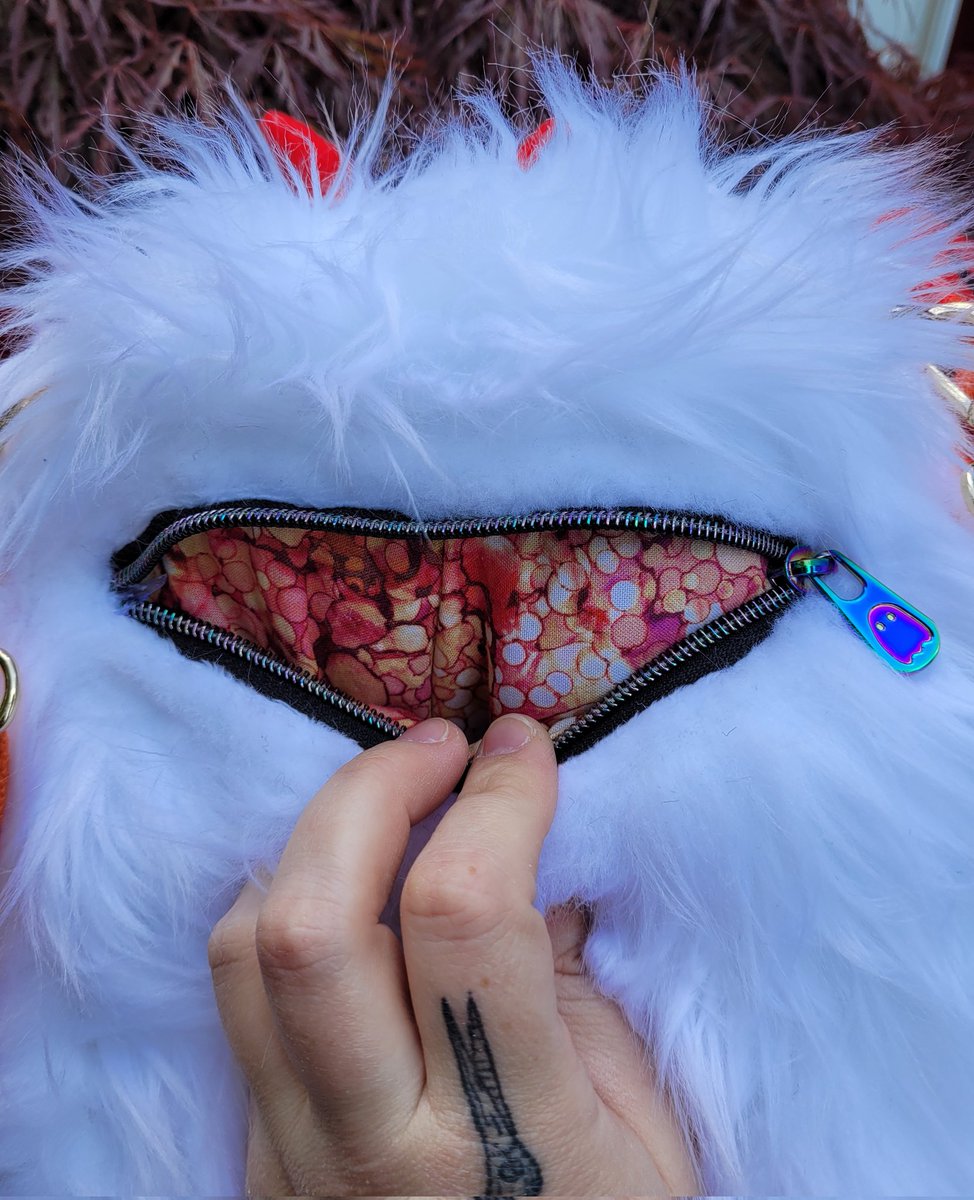 ghostlycorvid's tweet photo. Volcarona bag! 🦋🐛🌋☀️ https://t.co/kT3c1L328u