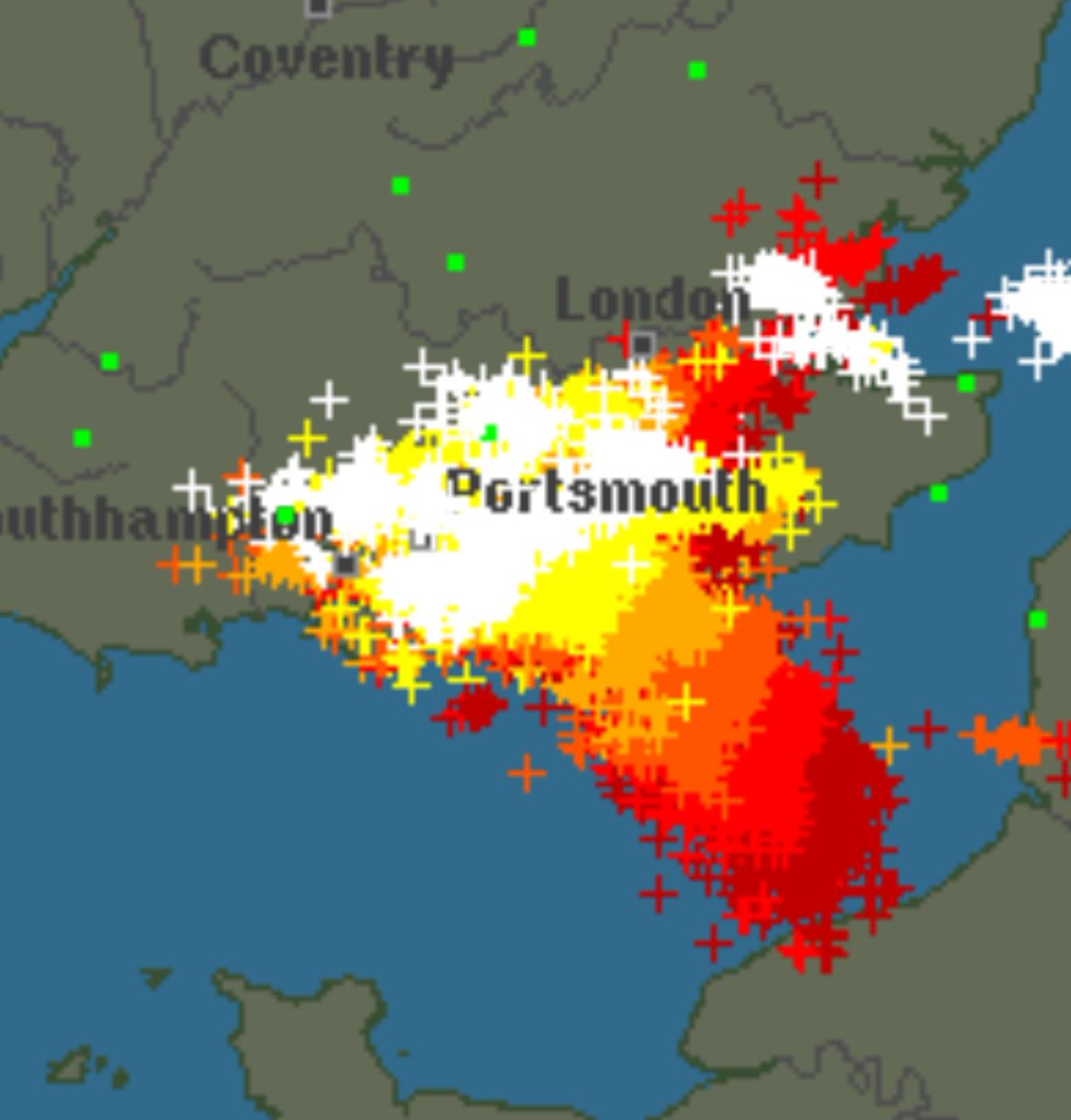 “It’ll be a dry night in the North and Wales this evening, temperatures around average, while the South East can expect a spell of What The Holy Bejeezus Fuck spreading across the region from around 3am” #thunderstorms