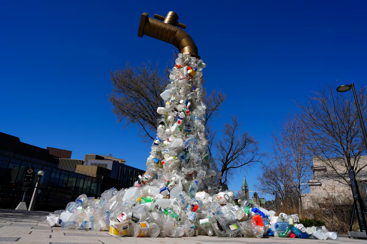 A sculpture titled Giant Plastic Tap by Canadian artist Benjamin Von Wong is about two storeys tall, spewing plastics all over the environment in front of the Shaw Centre in INC-4. 

It's time to #TurnOffThePlasticTap ! 🚰♻️ 

#GiantPlasticTap #Sustainability #1BillionForEarth