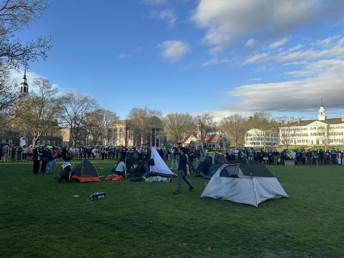 At least 25 protesters have been detained on the Green, including two staff members from The Dartmouth and history professor. Of the five tents that went up at approximately 6:48 p.m, four have been removed. Follow The Dartmouth for live updates as the situation develops.