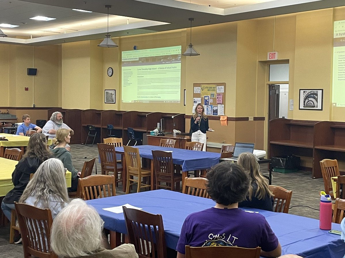 Thanks to all who came out to tonight’s @LTHS_D204 Community Advisory Council meeting on school safety…a great turnout for an important topic! #WeAreLT @jltyrrell8 @LTEquity204
