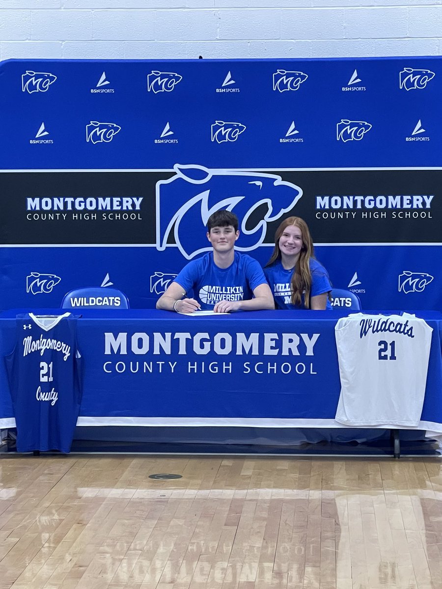 Made it Official ✍🏼
<a href="/CoachKSodie/">Kramer Soderberg</a> <a href="/CoachMackMU/">Mack Snyder</a> <a href="/Organic_Ky/">Kyran Dixon</a> <a href="/MoCoBoysHoops/">Montgomery County HS Boys Basketball</a>