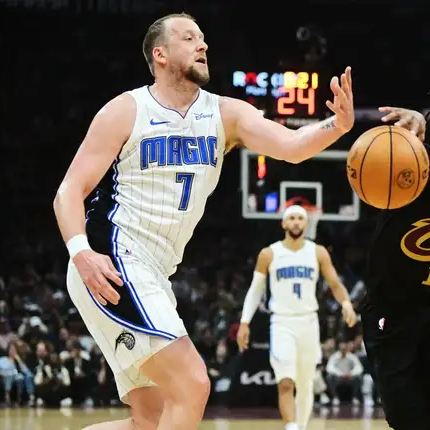 Joe Ingles provided a spark off the bench for the Magic in a heart-breaking 1 point loss to the Cavs in Game 5. 6 PTS | 2-3 3PT | 3 REB | 1 AST | +12 | 10 MIN #AussieHoops #MagicTogether #NBA