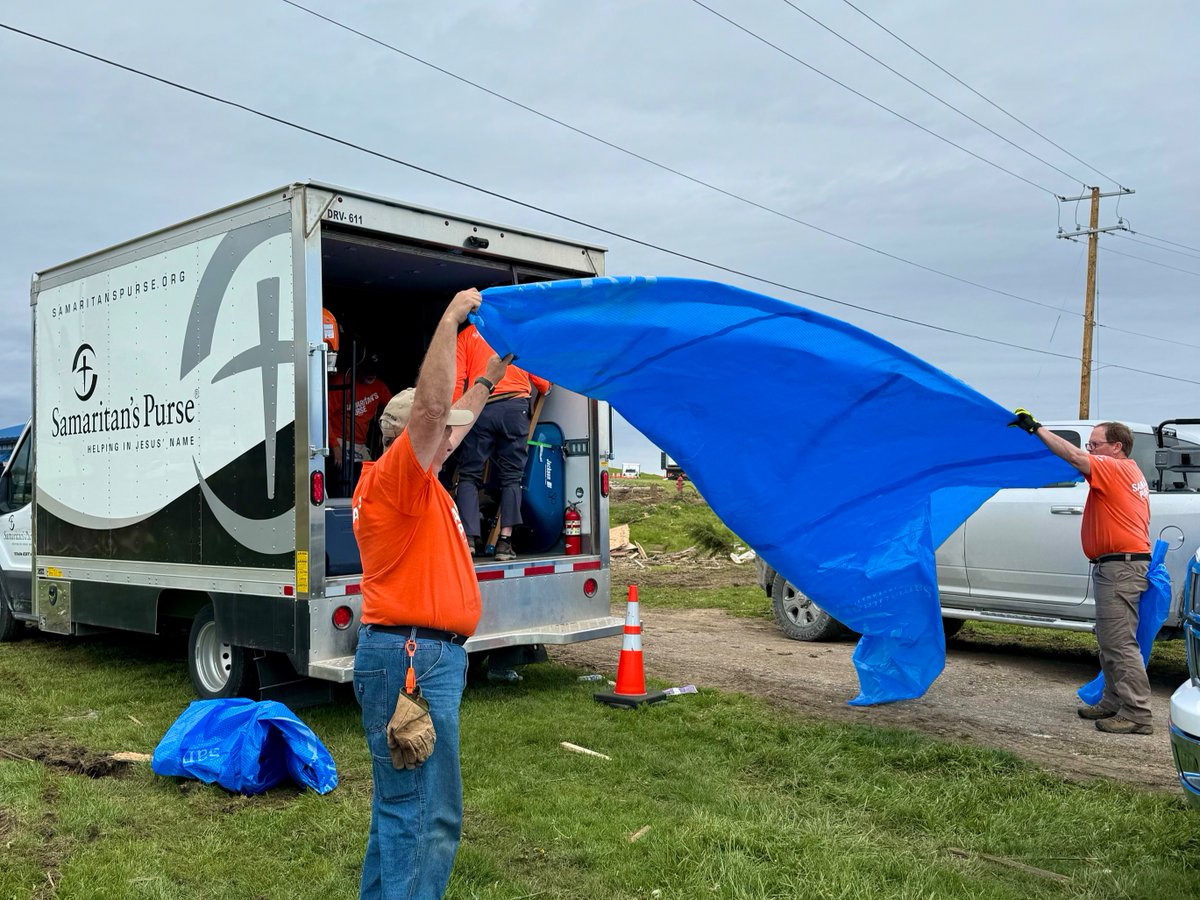 Our teams of disaster relief volunteers are already at work—and many more are needed—in the storm-devastated Midwest. We’re currently on the ground in #Iowa, #Nebraska, and #Oklahoma helping homeowners recover. Learn more: sampur.se/3w5kpwU