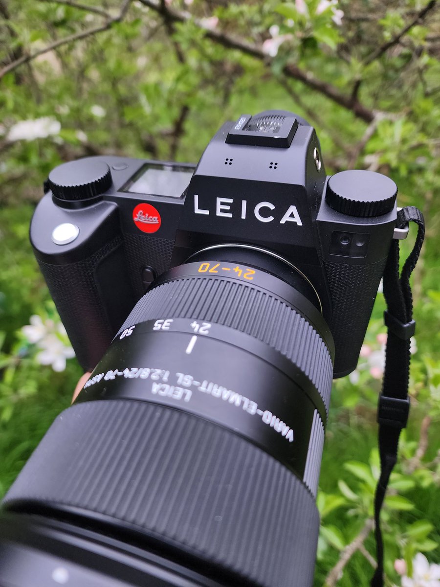 Started testing the Leica SL3 today! I'll share some of my first photos with it this evening, and my full review will be published later this month on SlashGear.