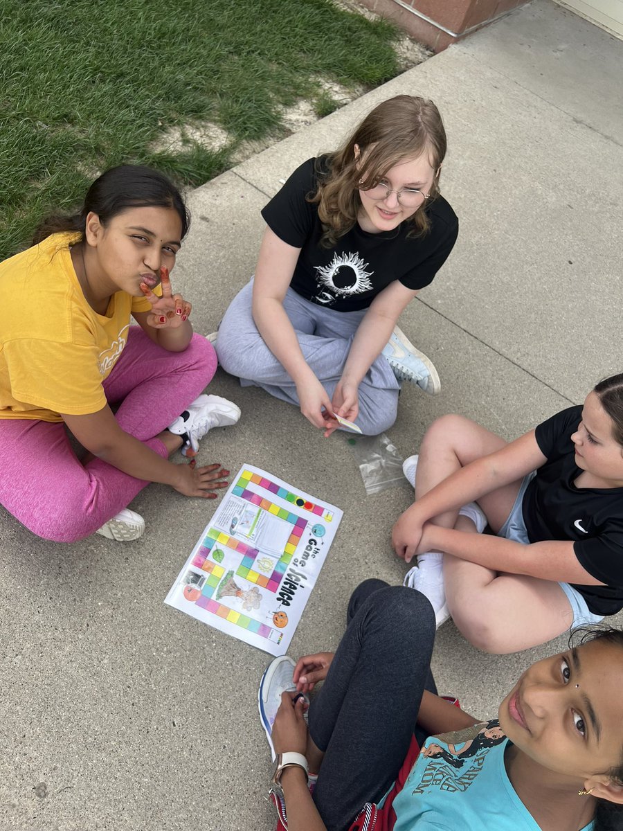 Amazing weather to wrap up our ecology unit with a fun review board game that the students help create! #makinglearningfun @HJHPanthers