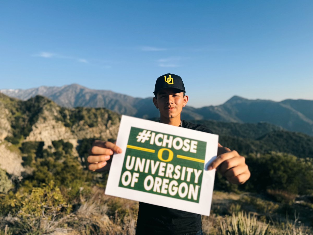 MY NEPHEW COMMITTED TO @uoregon !! 🦆😤  #scoducks