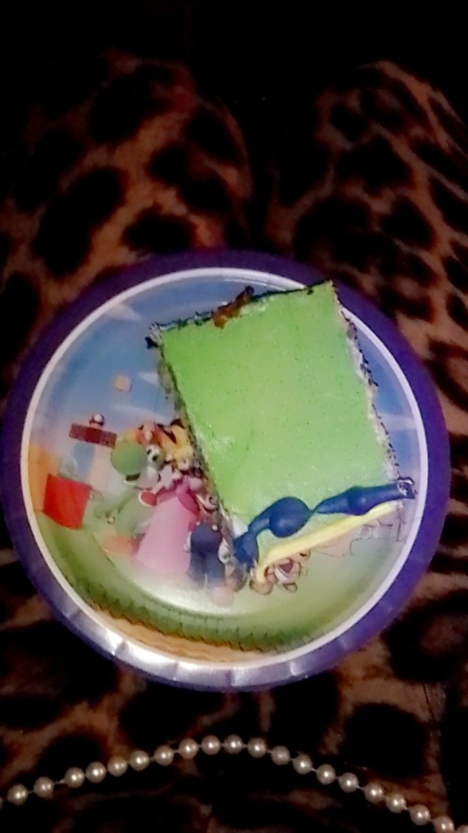 Birthday cake! 😍📸🎂 #dessert  #cake #foodporn #birthdaycake