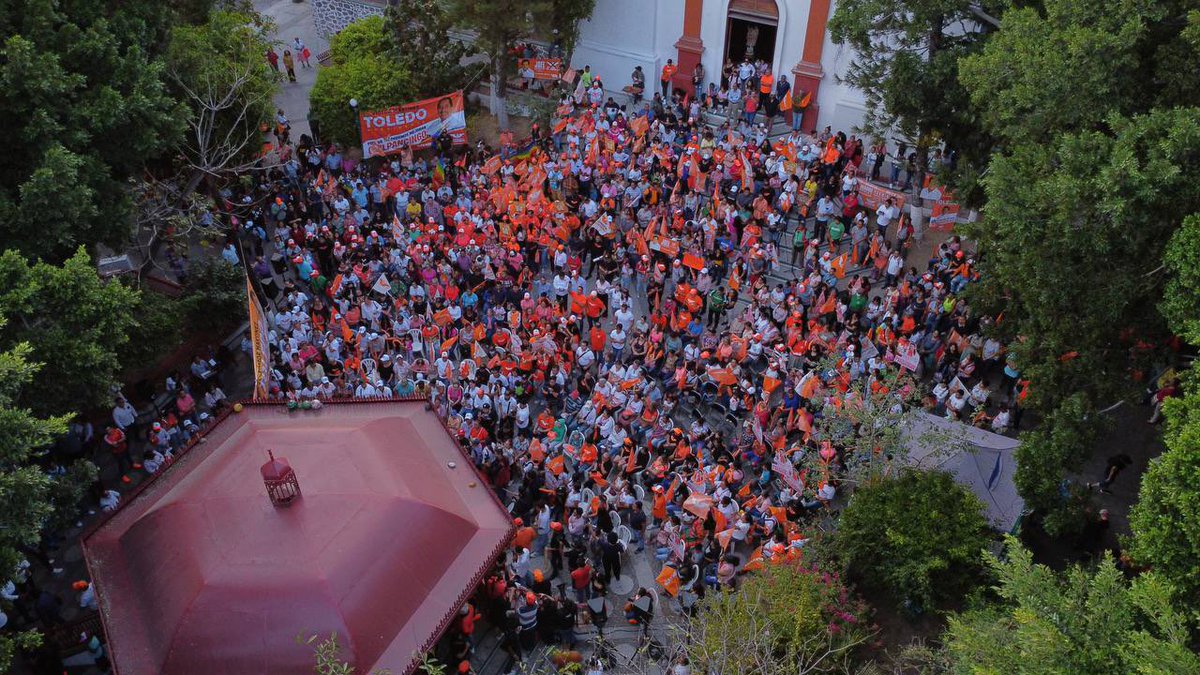 humbertodiaz22's tweet photo. ¡El amor por Chilpancingo nos une! Por eso, junto a @Mario_M_Arcos, @HectorAstudillo, Víctor Toledo, Yasmin Arriaga y @JoelEugenioF estamos en movimiento construyendo #UnNuevoChilpo🍊
Este sueño se hará realidad de la mano de ustedes, el próximo 2 de junio; ¡Vamos a ganar! https://t.co/BxzjN0rMMS