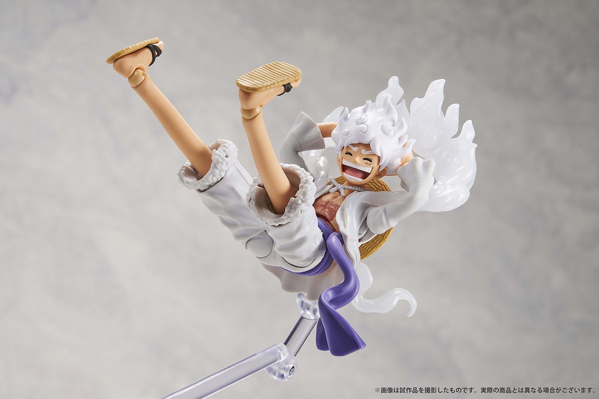 フィギュアページに「モンキー・D・ルフィ」「マーシャル・D・ティーチ
