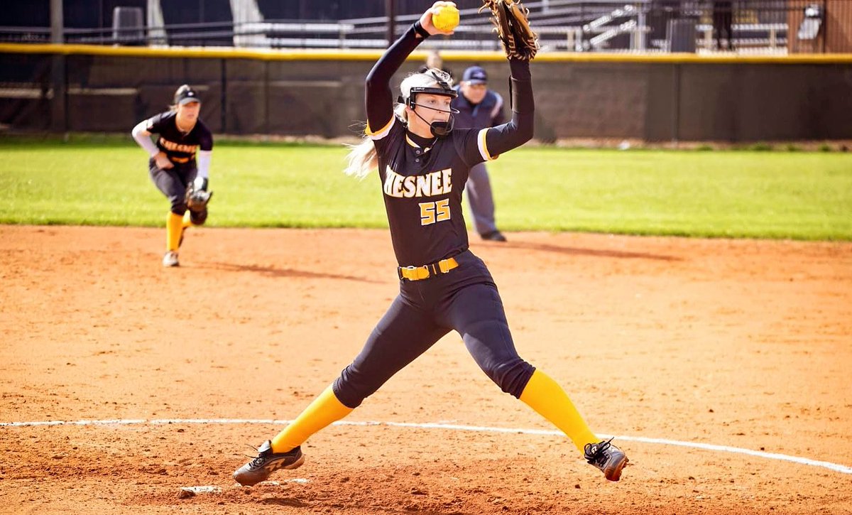 Chesnee Softball Starts 2A Playoffs With Victory Over Panthers on Wednesday Night 

@BSSportsJournal @Chesnee_Eagles  @ChesneeUpdates @CHSsoftball2023 

@AndrewEison was there to recap the action 

boilingspringssportsjournal.weebly.com/chesnee/chesne…