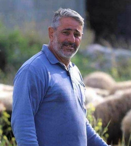 ⭕ Zionist occupying forces kidnapped Ahmed Salama Abu Hashish after storming his house in the village of Beit Sira, west of Ramallah. #WestBank