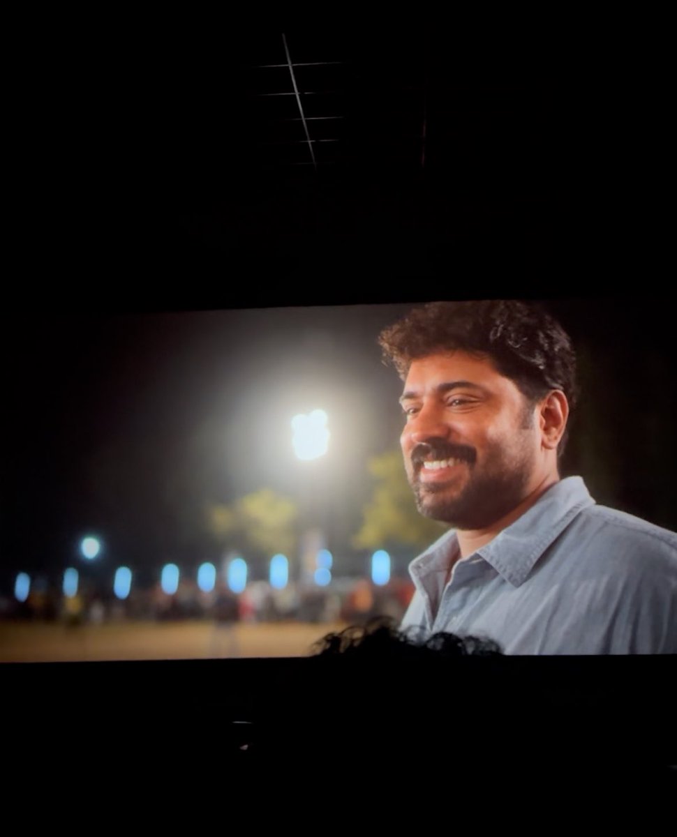 Oh dear. Natural performance does exist after L.Handling humour is not everyone's tea.He is the cakewalk.Lalettan - Dilieepettan now it's Nivin pauly. 
Perfect : Nivin in shape with low beard > DQ, Tovi, Fafa, 
#NivinPauly #MalayaleeFromIndia