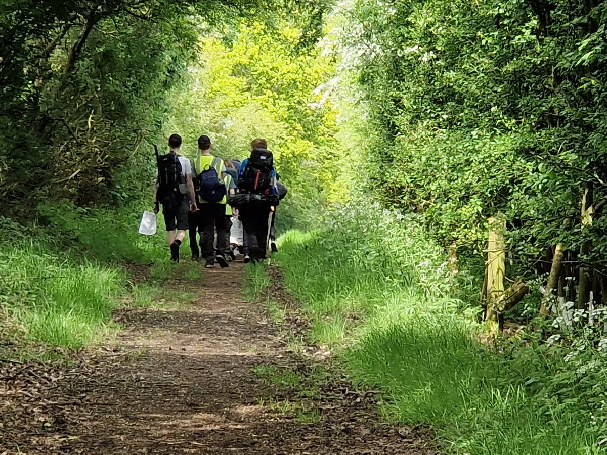 DAOSdofe's tweet image. DAOS Bronze practice expedition.
A great first day of our Bronze practice expedition. Spirits were high and students did really well arriving at camp with few navigational errors. Well do e to all taking part. Looking forward to day 2!