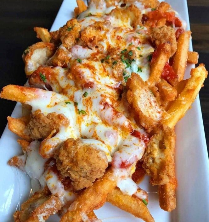 Chicken Parmesan 🧀 Fries 🍟 homecookingvsfastfood.com 
#homecooking #food #recipes #foodpic #foodie #foodlover #cooking #hungry #goodfood #foodpoll #yummy #homecookingvsfastfood #food #fastfood #foodie #yum