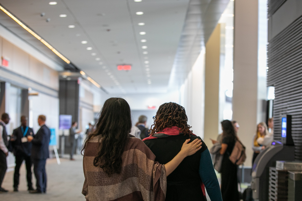 While #plastic talks began with lofty ambitions, it has become clear a strong #plasticstreaty is in no way guaranteed With one meeting left, delegates left Ottawa wondering if they still had time to reach agreement to stem #plasticpollution Summary ➡️ enb.iisd.org/plastic-pollut…