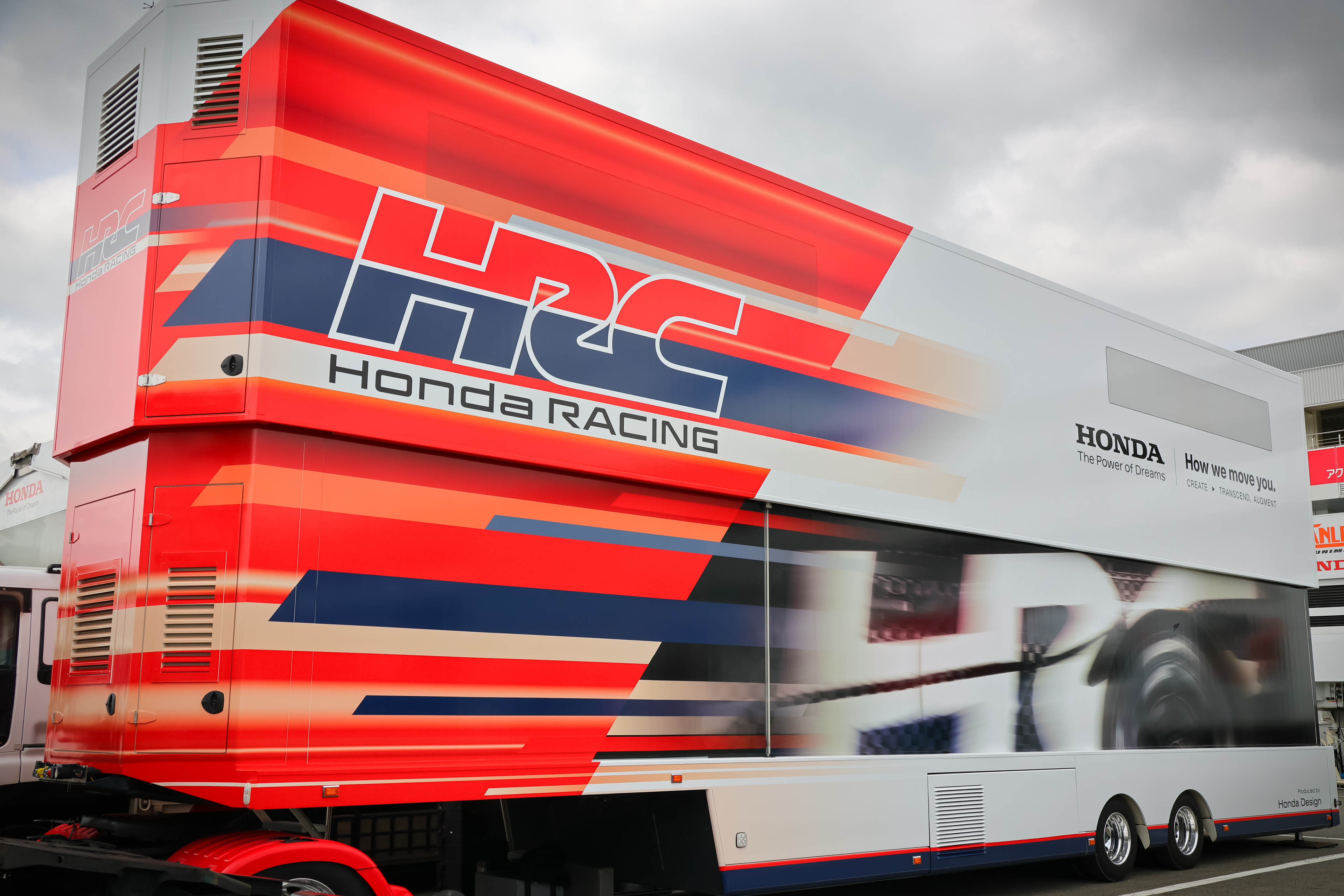 トミカ】No.149 HRC モーターホーム ｢2024年6月の新車｣ - YouTube
