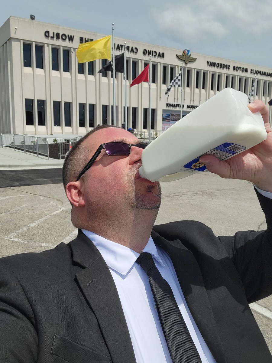 The month of MAY has OFFICIALLY arrived RACE FANS!!! HAPPY MAYDAY!!! 🟢🏁🥛

WINNERS DRINK MILK!!! 🤘😎🤘
#ThisIsMay #Indy500 #IndianapolisMotorSpeedway #TheGreatestSpectacleInRacing
#WorldsGreatestRacecourse
#WinnersDrinkMilk