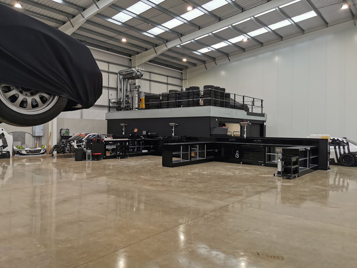 Read more about our project for @dto_motorsport new HQ at #SilverstonePark. We transformed the empty #commercialunit, reflecting the company’s contemporary #branding and the team’s passion for creating the perfect #raceday experience. Read: buff.ly/3JKU61S