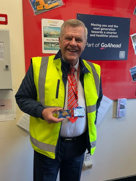 Today we're celebrating one of our canny drivers, Andrew Reeve 👏 Andrew stopped his bus to help a lovely lady who had been involved in a crash and stayed with her the whole time, making her feel a lot more at ease in a stressful situation! 🥰 #CannyGNEDriver 🚌