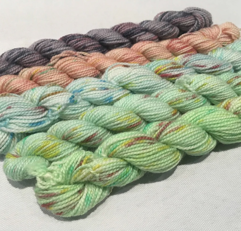 5 x 10g Hand dyed yarn Skinny mini skeins
 from Artist Ivy and Lilly.  This is perfect for small projects. 

loom.ly/p5yEUsU

#yarnporn #yarnstash #handdyed #knitting #crochet #knittersofinstagram #crochetersofinstagram #colours #chooseyours #buyonline #woolshop