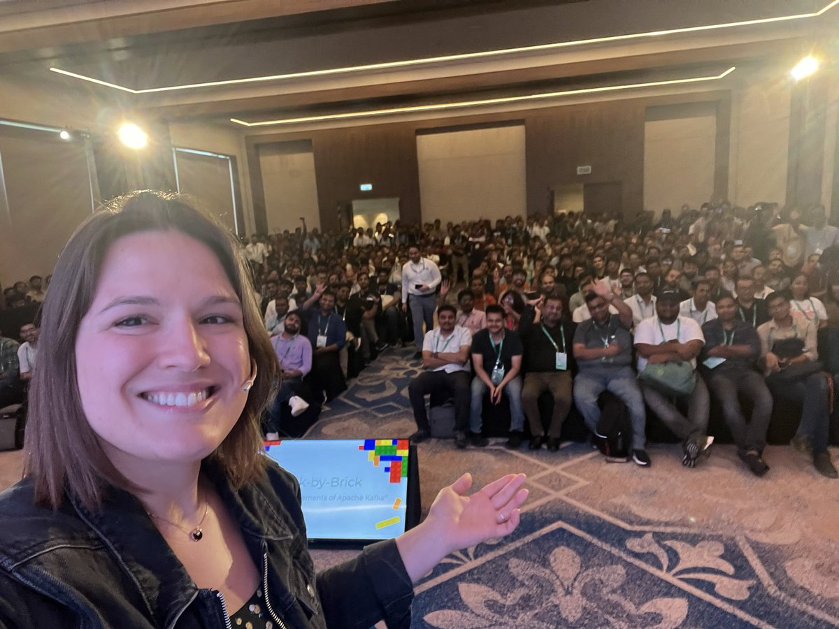 Very happily, I made up for my lack of #streamingselfie at #kafkaSummit #london this morning in #bangalore.

Thanks to everyone who came out to learn about #apacheKafka basics! 🧱