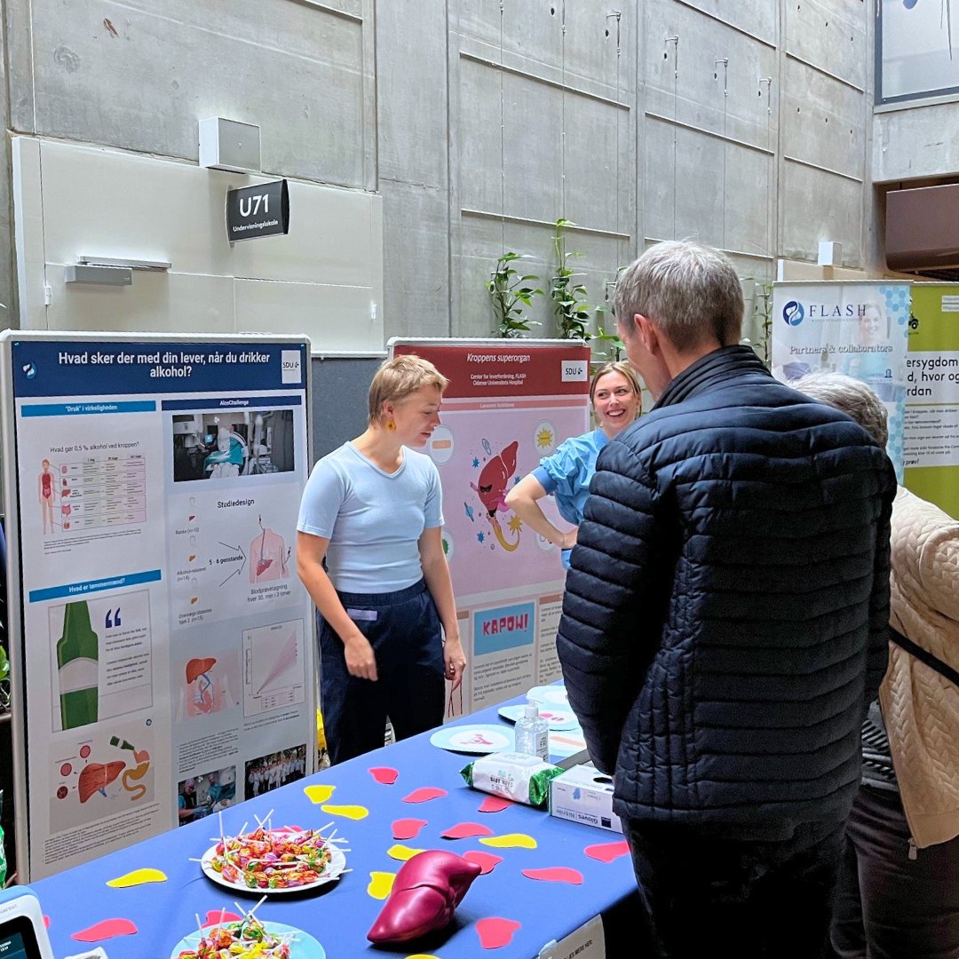 Huge succes at @SyddanskUni 's annual Festival of Research!🥳⚗️ Over 4300 guests came by the university, and a lot came by our booth to learn about the liver through play.🧑‍🏫 Read about our experience at the festival here: lnk.dk/researchday