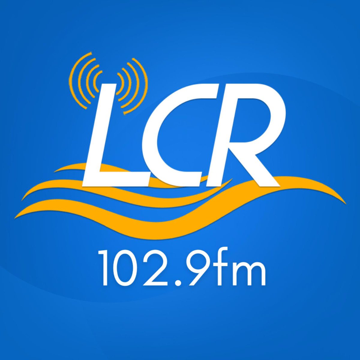 Delighted to welcome Minister @Paschald to The Grey Lake Cafe on @LoughreaRadio tonight at 10.00pm, my first guest on the “Music That Moves”, a series of interviews with people who are passionate about music. Listen on lcrfm.ie or on app; apps.apple.com/ie/app/lcrfm-1…