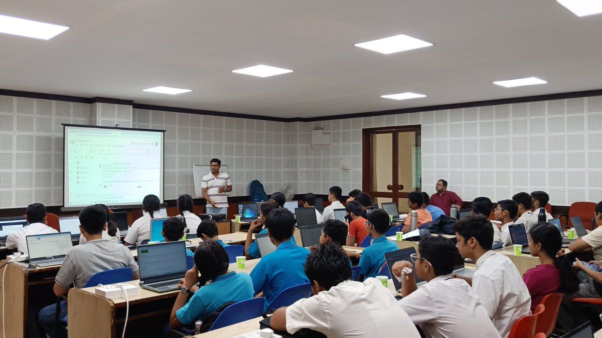 rscraipur's tweet image. Day 1 at the Basics of AI workshop in Chhattisgarh Regional Science Centre was a vibrant melting pot of young minds from various schools, all eager to delve into the world of Artificial Intelligence! 🌟 #AIforTomorrow #FutureInnovators&quot;
