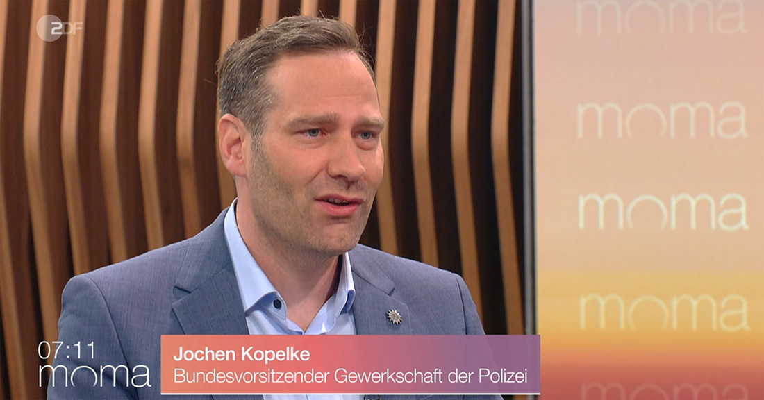 Im Livetalk mit dem #ZDFmoma sagte #GdP-Chef Jochen #Kopelke: Einsatzkonzepte der Polizeien rund um den 1. Mai aufgegangen. Schnelle und konsequente Reaktionen waren möglich. Nicht zuletzt wegen eines starken Kräfteansatzes. t1p.de/psqcf
