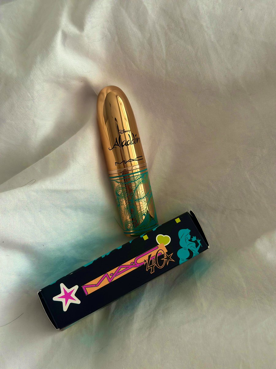 5 years ago, I wanted this. MAC brought this back for limited edition, soo happy to finally have it! #maclipstick #aladdin
#limitededition