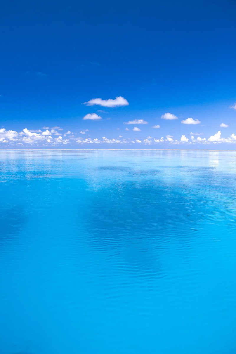 海の風景は
シンプルなほど美しく
ミニマルなほど奥深い

癒しの沖縄離島