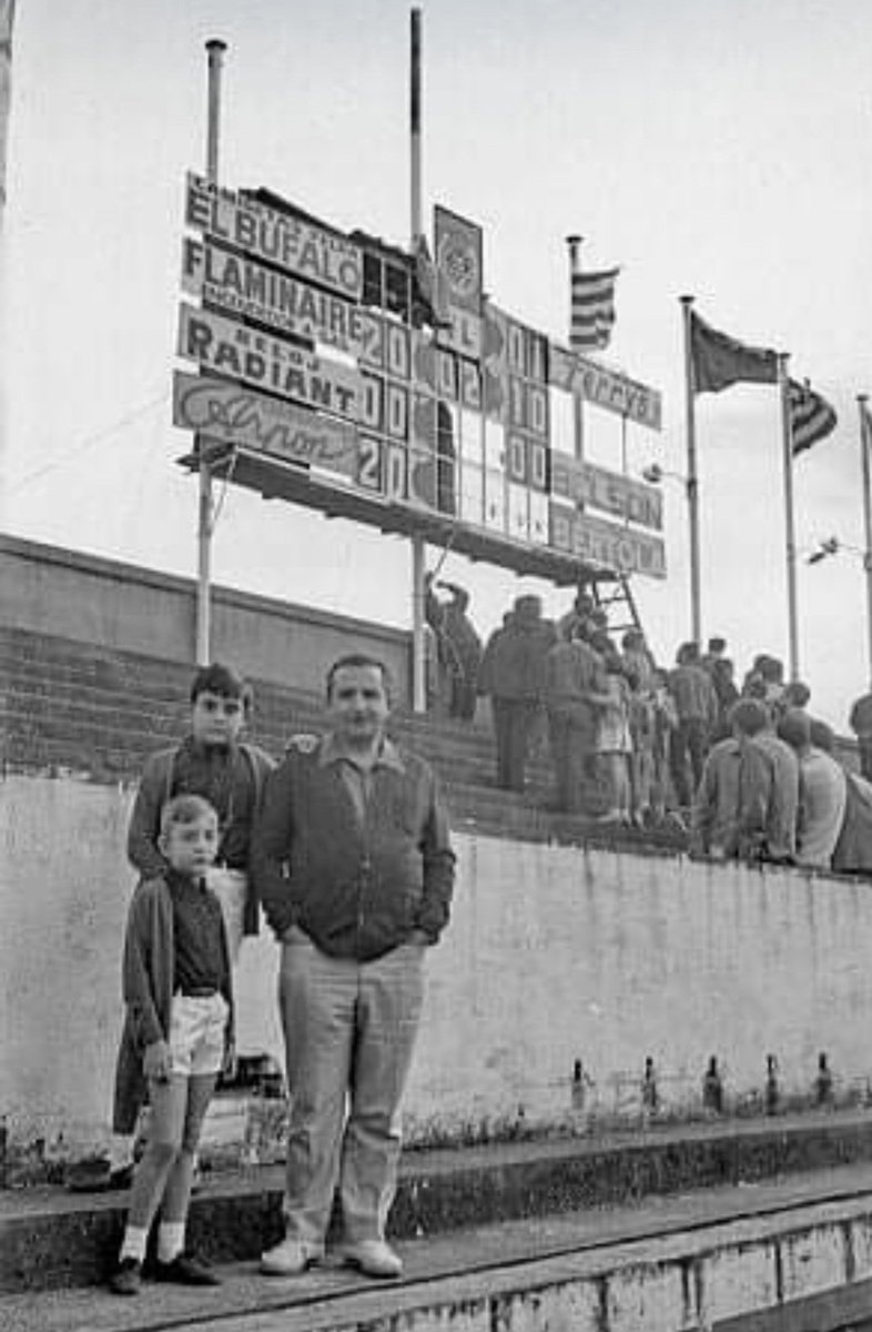 fonalleras's tweet photo. A les portes del cap de setmana que pot arribar la Champions (la Champions!) tinc al cap aquestes dues fotos [1969][2015] @GironaFC https://t.co/JZLiy22aPw