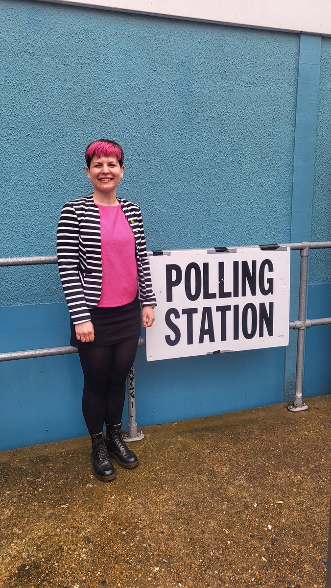 I 💚 polling day Thanks to everyone who has already messaged to say they have voted for me #LondonMayor & Green for #LondonAssembly 🗳✅️ #LondonElections #3VotesGreen